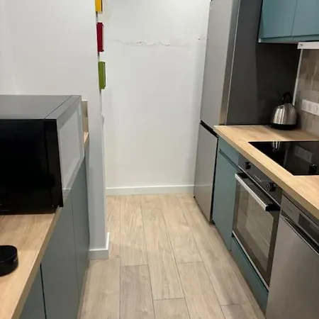 Apartman Vue Mer Refait A Neuf Antibes